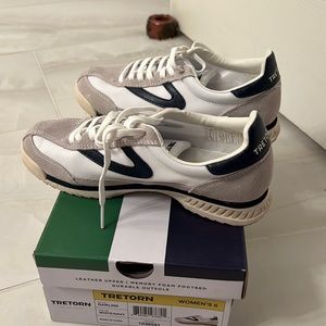 Women’s Tretorn Rawlins Athletic Sneaker White and Navy.